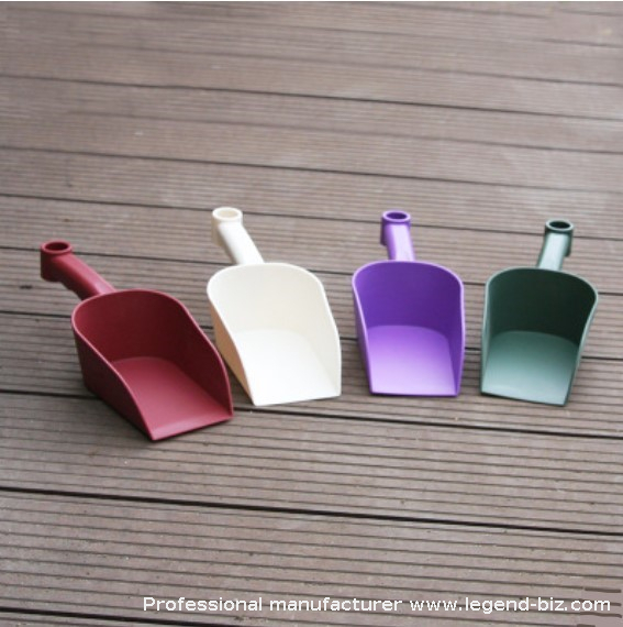Plastic Courtyard Shovel Garden Scraper Factory Directly Wholesale
