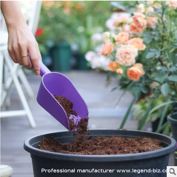 Plastic Courtyard Shovel Garden Scraper Factory Directly Wholesale
